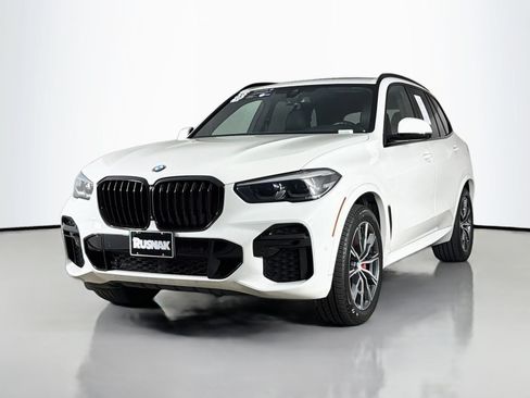Certified 2023 BMW X5 sDrive40i w/ M Sport Package RWD image 3
