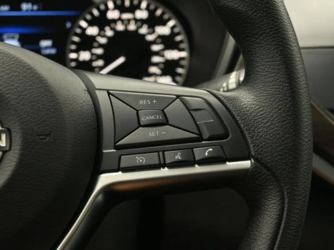 Used 2024 Nissan Altima 2.5 SV FWD image 21