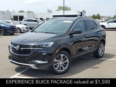 Certified 2023 Buick Encore GX Essence w/ Experience Buick Package AWD/4WD image 3