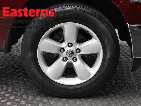 Used 2024 RAM 1500 Classic SLT AWD/4WD image 29