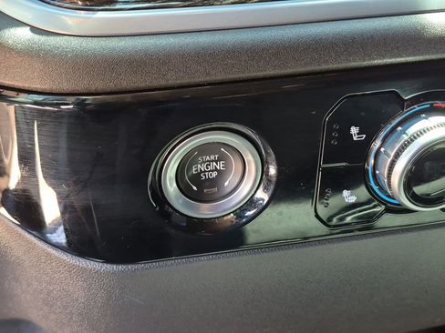 Certified 2022 GMC Sierra 1500 SLE AWD/4WD image 16
