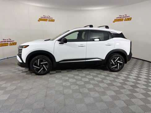 New 2026 Nissan Kicks SV w/ Cold Weather Package FWD image 2