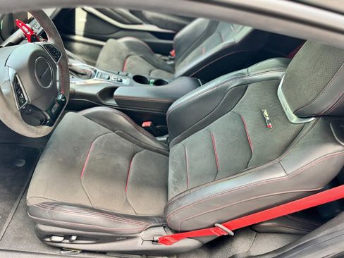 Used 2018 Chevrolet Camaro ZL1 RWD image 27