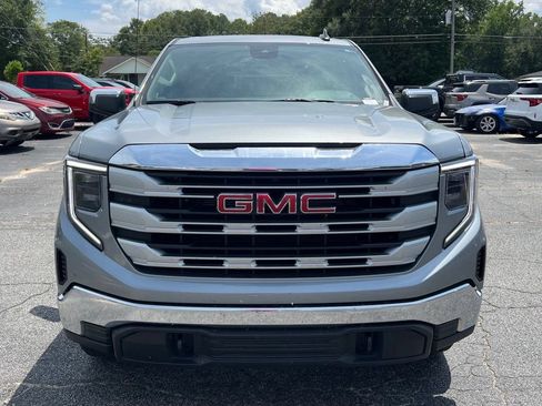 Used 2026 GMC Sierra 1500 SLE w/ X31 Off-Road Package AWD/4WD image 4