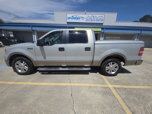 Used 2006 Ford F150 XLT RWD image 2
