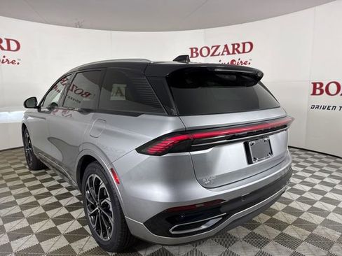 New 2026 Lincoln Nautilus Reserve image 5