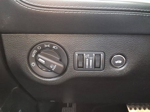 Used 2022 Dodge Challenger R/T Scat Pack w/ Plus Package image 23