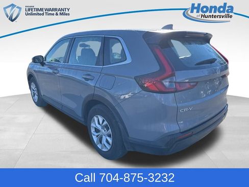 Used 2024 Honda CR-V LX image 5