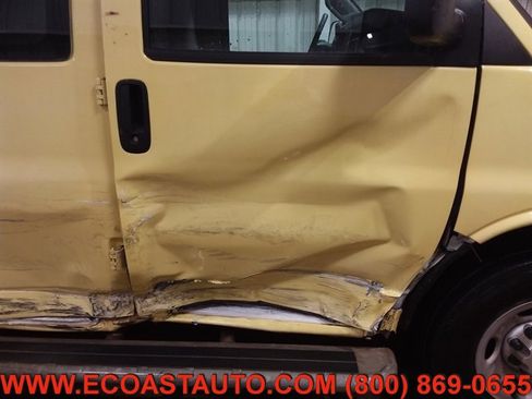 Used 2017 GMC Savana 2500 image 16