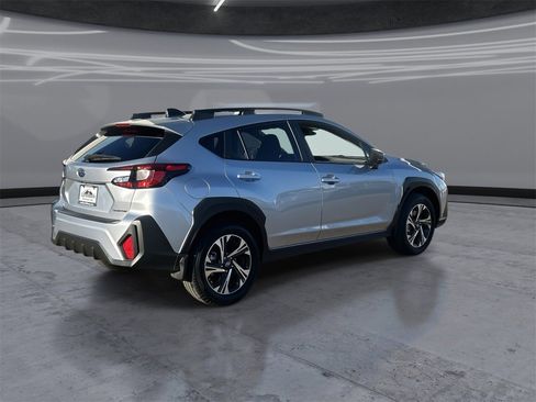 Certified 2025 Subaru Crosstrek 2.0i Premium image 5
