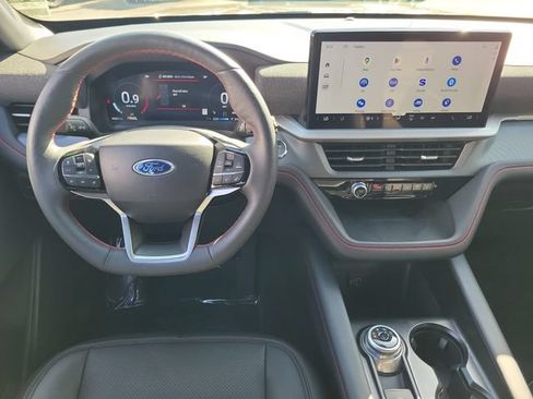 Used 2026 Ford Explorer ST-Line w/ ST-Line Street Pack RWD image 4