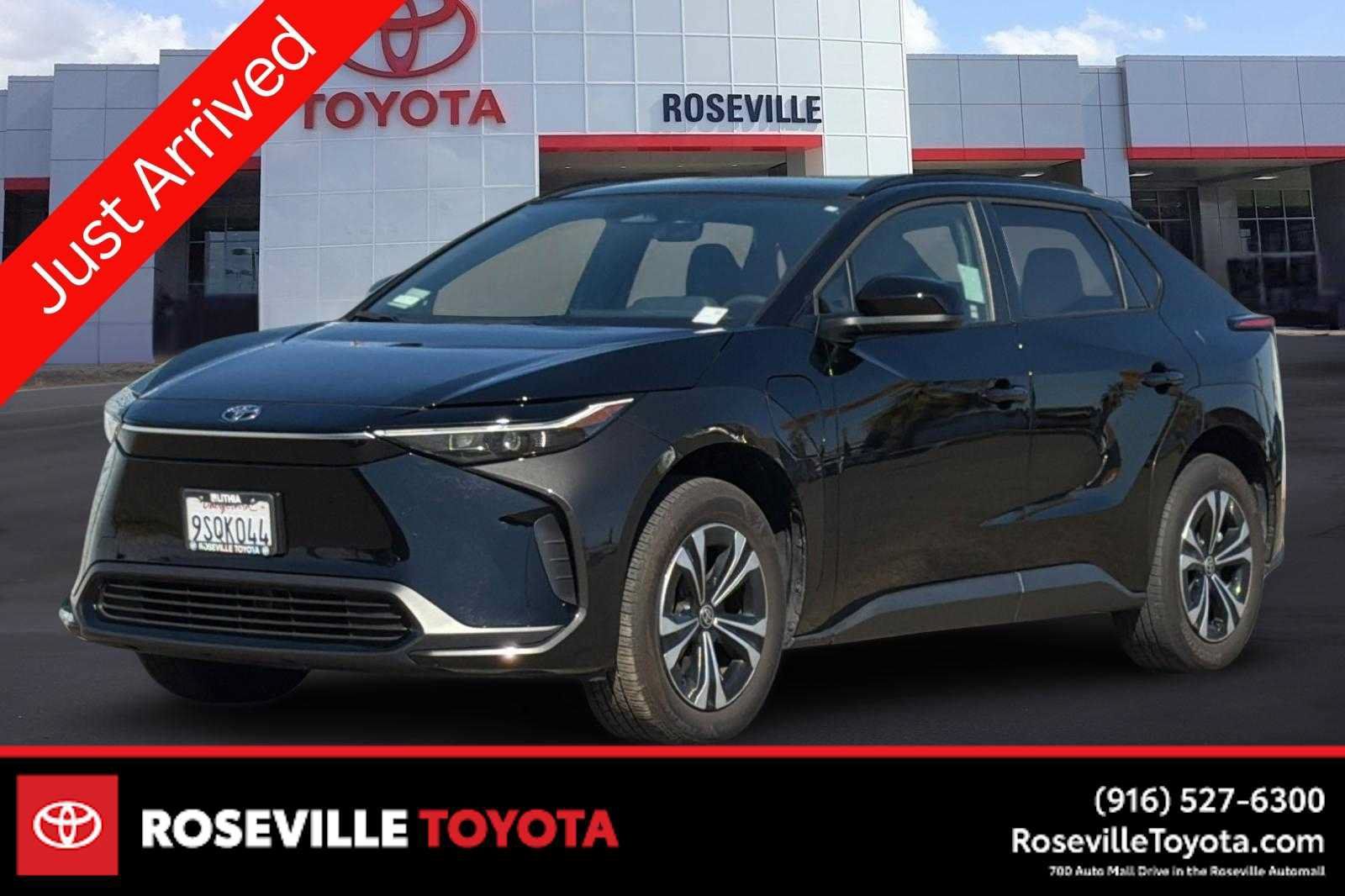 Used 2025 Toyota bZ4X FWD w/ Weather Package image 1