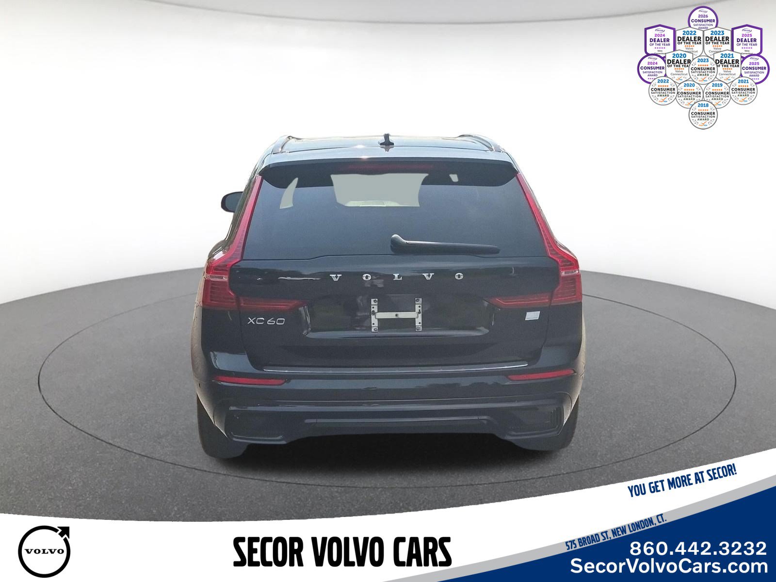Certified 2024 Volvo XC60 T8 Plus w/ Protection Package Premier AWD/4WD image 8