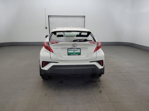 Used 2018 Toyota C-HR XLE image 7