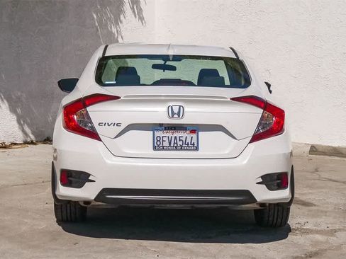Used 2018 Honda Civic EX-T image 8