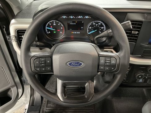 New 2025 Ford F550 4x4 Regular Cab Super Duty image 14