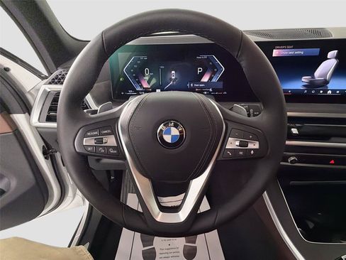 New 2026 BMW X5 xDrive40i AWD/4WD image 11