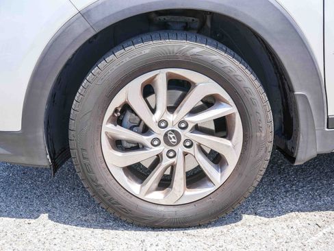 Used 2018 Hyundai Tucson SEL Plus w/ Cargo Package FWD image 12
