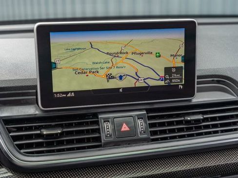 Used 2018 Audi SQ5 Prestige w/ Prestige Package image 27