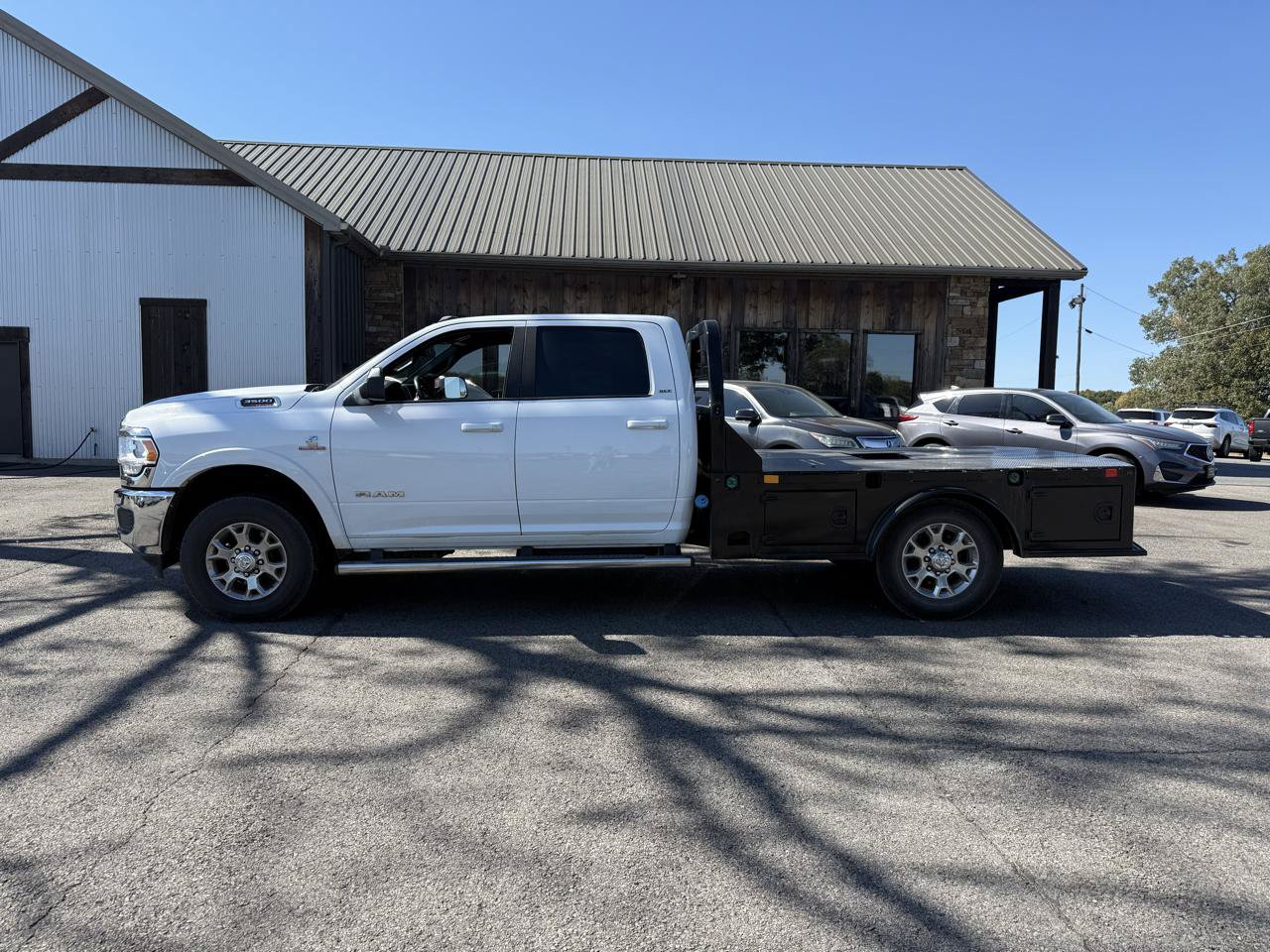 Used 2022 RAM 3500 SLT w/ Quick Order Package 2YG SLT AWD/4WD image 2
