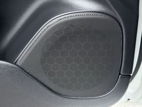 Used 2018 Volvo XC90 T6 Momentum w/ Convenience Package image 31