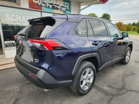 Used 2025 Toyota RAV4 XLE AWD/4WD image 3