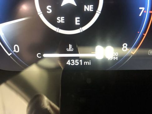 Used 2025 Toyota Grand Highlander AWD image 18