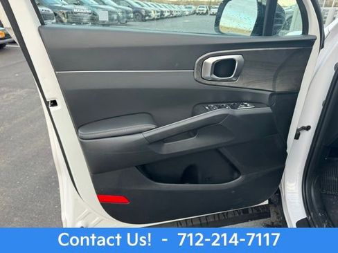 New 2025 Kia Sorento X-Line EX image 17