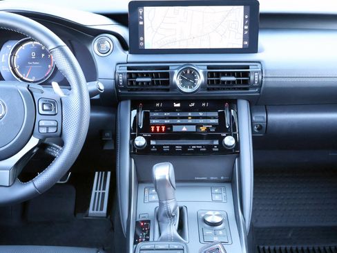 Used 2023 Lexus IS 350 F Sport w/ Navigation Package image 17