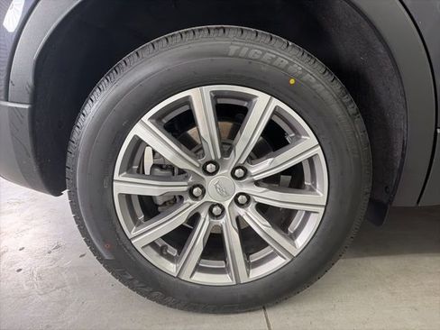 Used 2023 Cadillac XT4 Sport AWD/4WD image 11