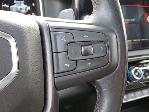 Certified 2022 GMC Sierra 1500 AT4 w/ AT4 Premium Package image 18