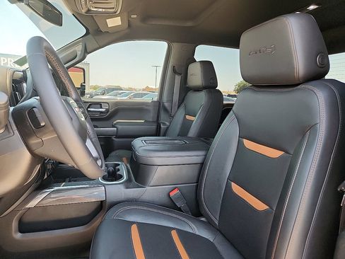 Used 2022 GMC Sierra 2500 AT4 AWD/4WD image 6