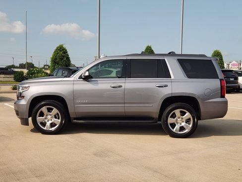 Used 2019 Chevrolet Tahoe LS w/ All-Season Package RWD image 4
