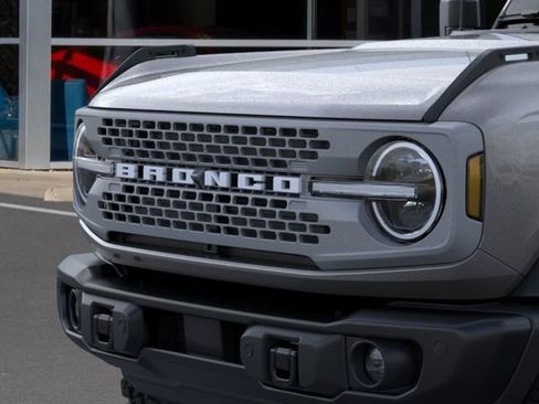 New 2025 Ford Bronco Badlands image 19