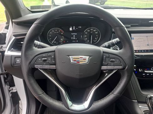 Used 2024 Cadillac XT6 Premium Luxury AWD/4WD image 20