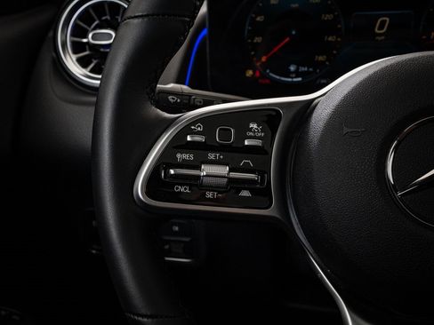 Certified 2023 Mercedes-Benz GLB 250 4MATIC image 27