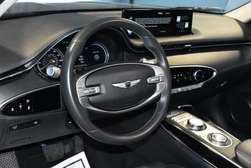 Used 2025 Genesis GV70 2.5T AWD/4WD image 2