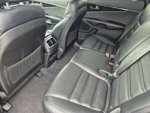 Used 2016 Kia Sorento EX w/ EX Premium Package image 13
