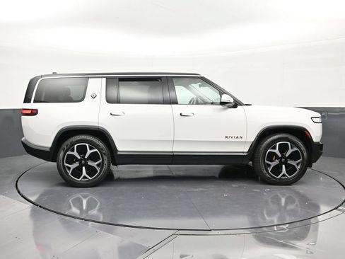 Used 2024 Rivian R1S Adventure AWD/4WD image 6