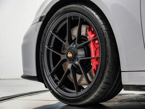 Used 2026 Porsche 911 Carrera GTS RWD image 96