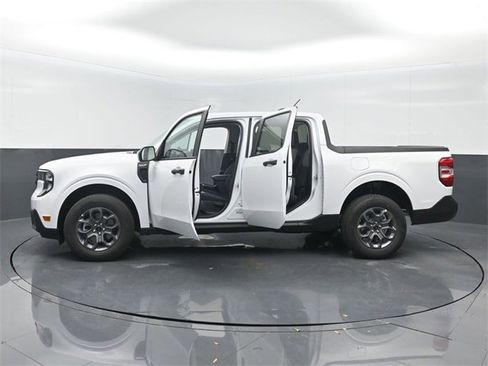 New 2025 Ford Maverick XLT image 58