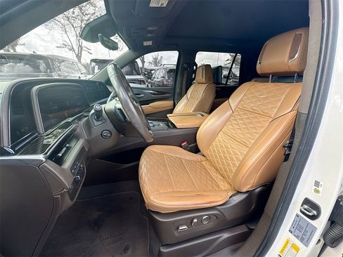 Used 2022 Cadillac Escalade Sport w/ Touring Package image 21