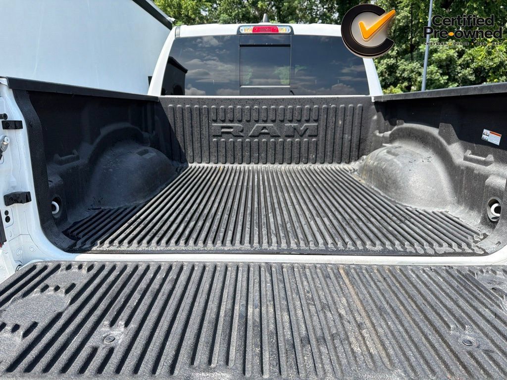 Used 2024 RAM 1500 Laramie AWD/4WD image 13