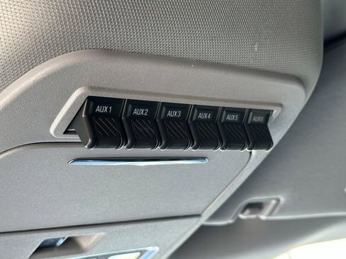 Used 2024 Ford F250 Lariat w/ Chrome Package image 27