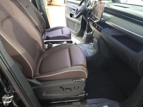 New 2025 Volkswagen ID. Buzz Pro S image 12