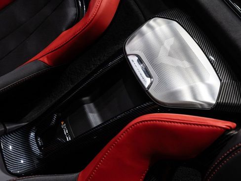 Used 2021 Chevrolet Corvette Stingray Premium Conv w/ Z51 Performance Package image 14