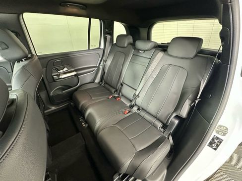 Used 2026 Mercedes-Benz GLB 250 4MATIC image 26
