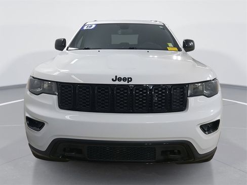Used 2019 Jeep Grand Cherokee Laredo image 10