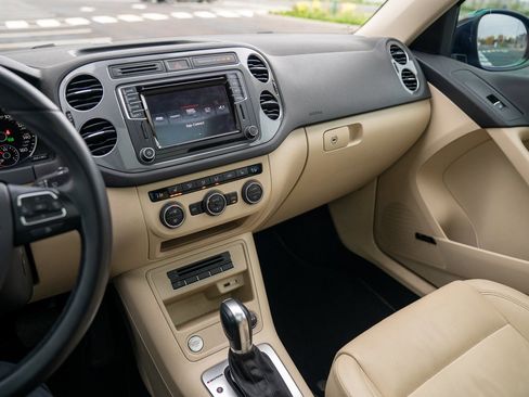 Used 2016 Volkswagen Tiguan SEL image 14