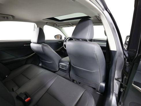 Used 2016 Lexus IS 200t image 19